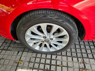 Opel Corsa Híbrido Gasolina y GLP  116 kms año 201