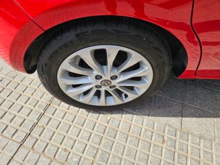 Opel Corsa Híbrido Gasolina y GLP  116 kms año 201