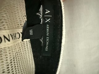 Gorra Armani Exchange Blanca y Negra