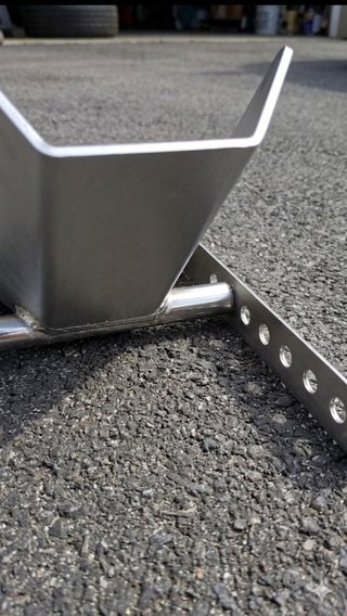Balancín con guías para remolque de moto