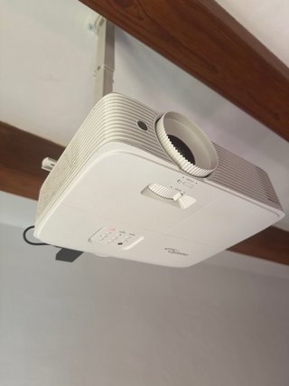 Proyector Optoma para cine en casa