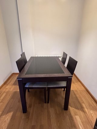 Mesa comedor extensible + 4 sillas, cristal madera