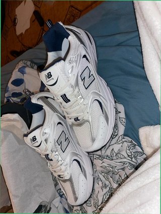 New Balance 530 Talla 41.5 Plata/Blanco