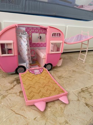 Caravana Na! Na! Na! Kitty Cat Camper