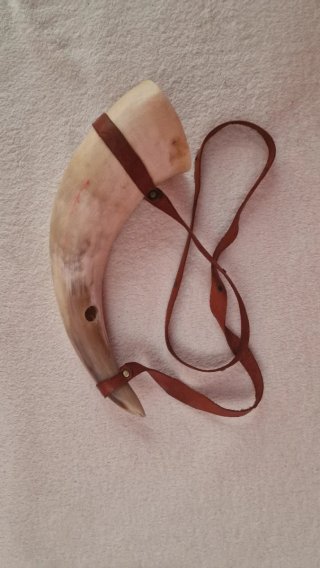 Cuerno Vikingo con Correa de Cuero