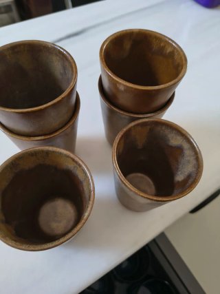 Vasos de cerámica artesanales