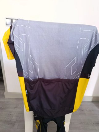 Maillot y culote ciclismo