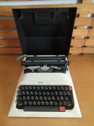 Olivetti Lettera 12 Máquina de Escribir