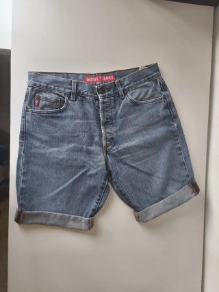 Pantalón corto Guess Talla 33