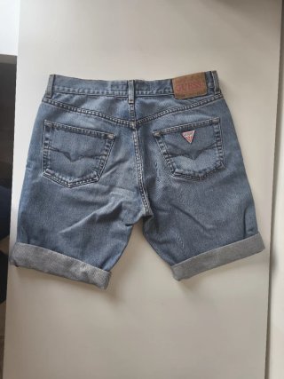 Pantalón corto Guess Talla 33