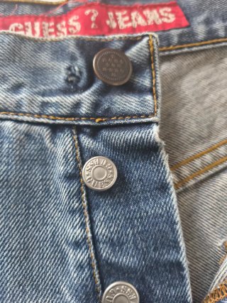 Pantalón corto Guess Talla 33