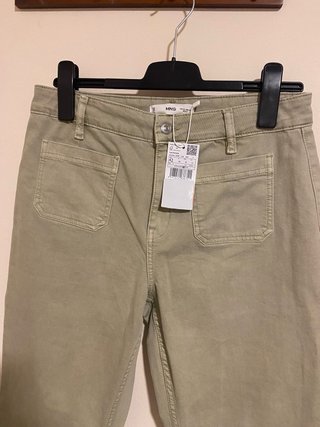 Pantalones Mango Flare Crop Talla 42