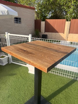 Mesa alta madera y metal