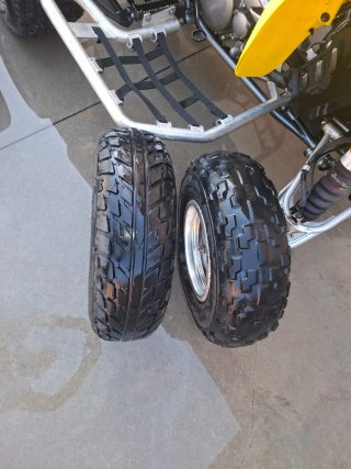 Suzuki LTZ400 Quad + Llantas Carretera