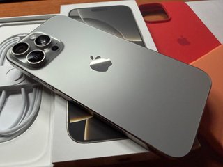 iPhone 16 Pro Max 256GB Titanio