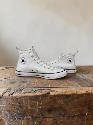 Converse Blancas