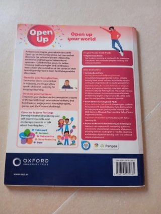Open Up 4 Class Book. 4 de primaria