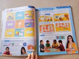 Open Up 4 Class Book. 4 de primaria