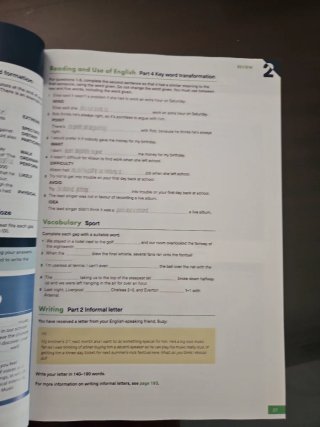 READY FOR B2 First Student's without key and Di...
