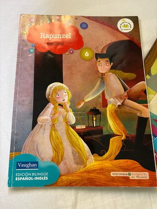 7 Cuentos Clásicos. En ingles y español.