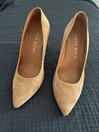 Zapatos de tacón Lucia Boix beige talla 37
