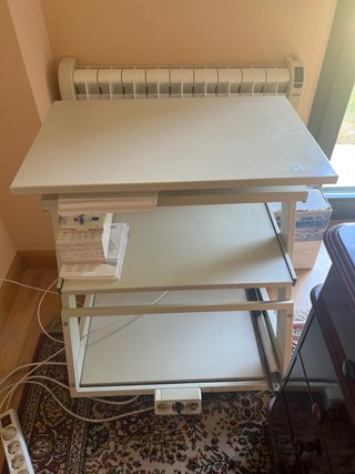 Mesa auxiliar para impresora