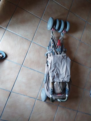 Carro de bebé plegable