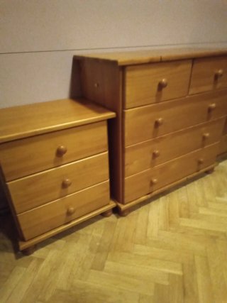 Cómoda y 2 mesitas de noche madera