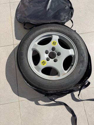Rueda repuesto BMW con funda original