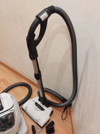 Aspirador Vivense con agua y antiácaros