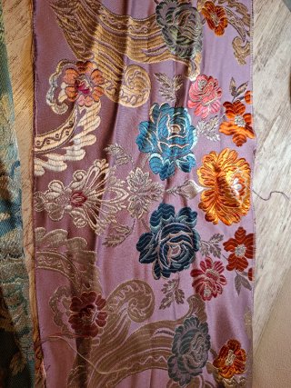 Lote 2 Telas Seda Bordadas Flores 70x30cm