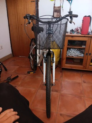 Bicicleta paseo 26 Fairway con cesta