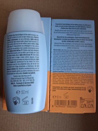 2 ISDIN Fotoprotector Fusion Water MAGIC SPF 50