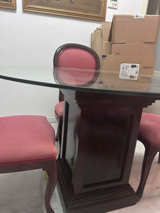 Mesa redonda cristal y sillas Caoba