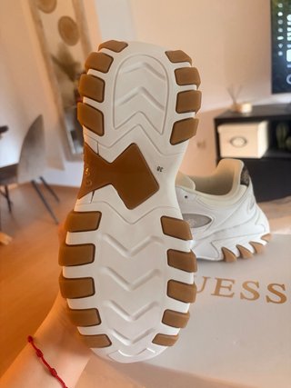 Zapatillas Guess Mujer Talla 38 Beige/Blanco