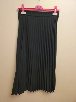Falda Midi Plisada Negra Stradivarius Talla S