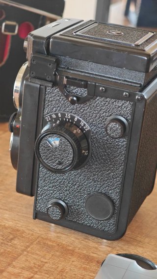 Yashica Mat 124 G Cámara Analógica