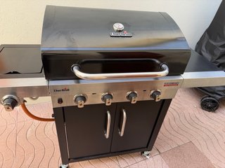 Barbacoa Gas Char-Broil Performance 440B + Planxa