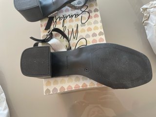 Sandalias Oh! Sandals negras y plateadas