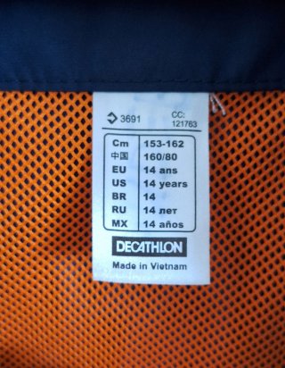 Chubasquero y pantalón impermeable infantil