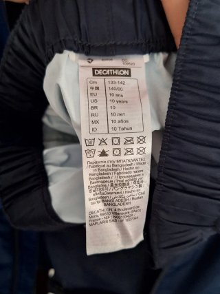 Chubasquero y pantalón impermeable infantil