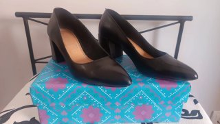Zapatos de salón negros talla 37