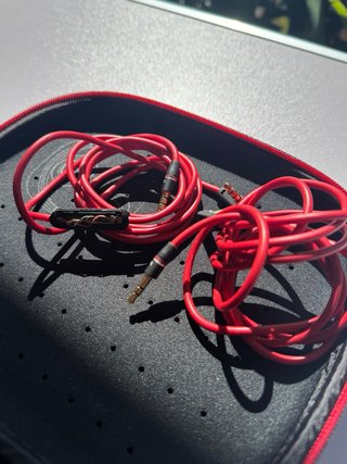 Beats Studio3 x Audemars Piguet Rari