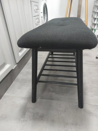 Banco Jysk tapizado negro