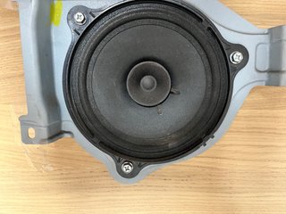 Altavoces traseros Nissan NV200 + soporte