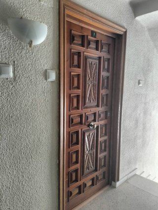 Puerta de entrada blindada