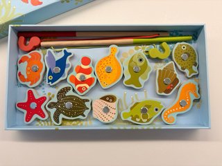 Juego Pesca Magnético Djeco Peces Madera