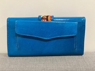 Portafogli in pelle da donna con design