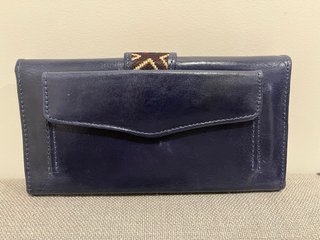 Portafogli in pelle da donna con design