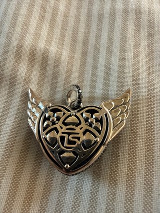 Colgante plata Corazón Alas Circonitas Negras